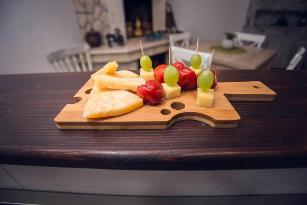 Lodge Jomi Kaštel Novi 外观 照片